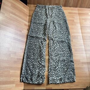 Tractr leopard wide leg girls pants,adjustable waist, size 12